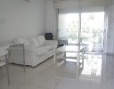 One bed flat for rent in lykabittos 1