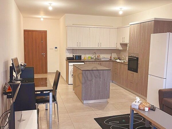2 bed flat for rent in acropolis 12